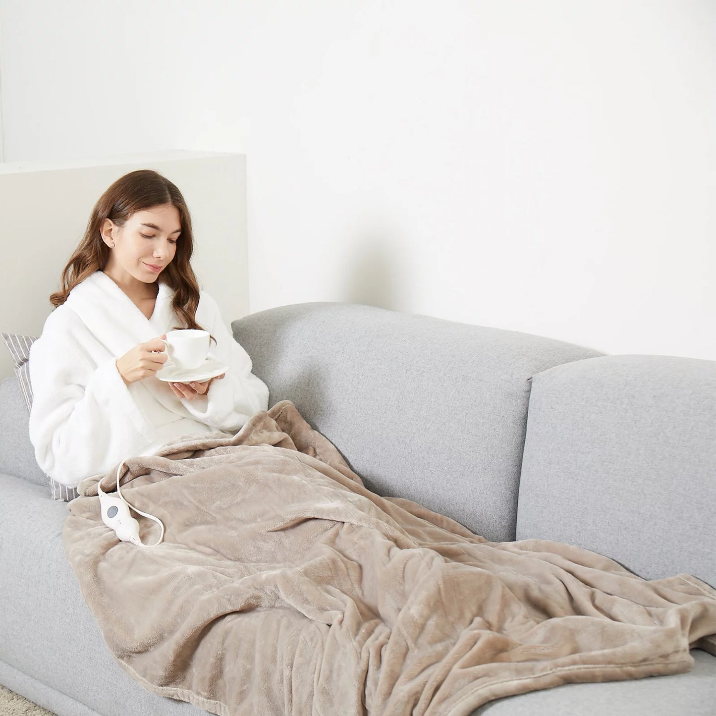 Electric Heated Blanket Throw,50"X60"Double Flannel Fabric Heated Throw Blanket for Home Office, Camel